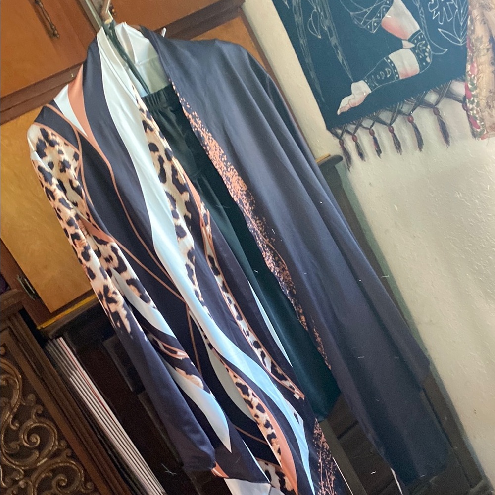 Women's pants suit